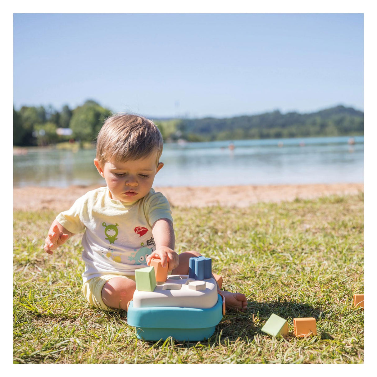 Smoby Little Green Shape Sorter