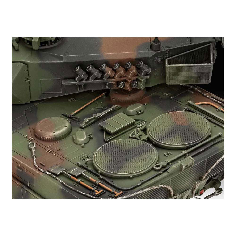 Revell modellsats - 70 år bundeswehr: leopard 2 a6a2 1:35 - 265 st.
