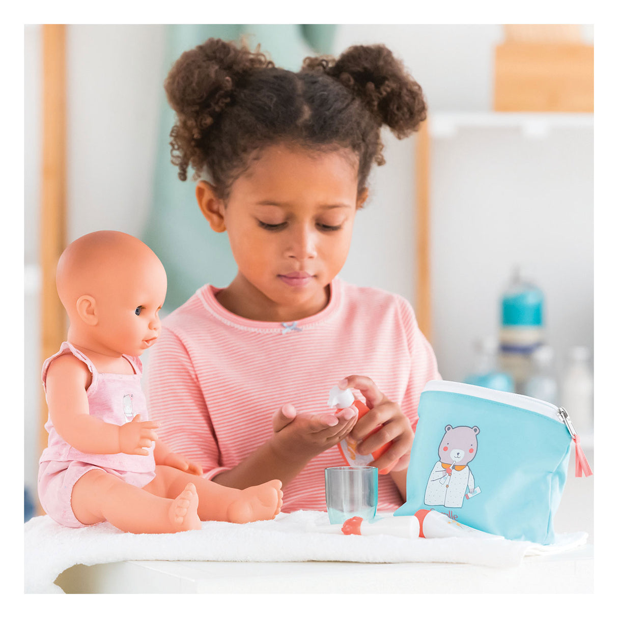 Corolle mon grand poupon doll care set in bag
