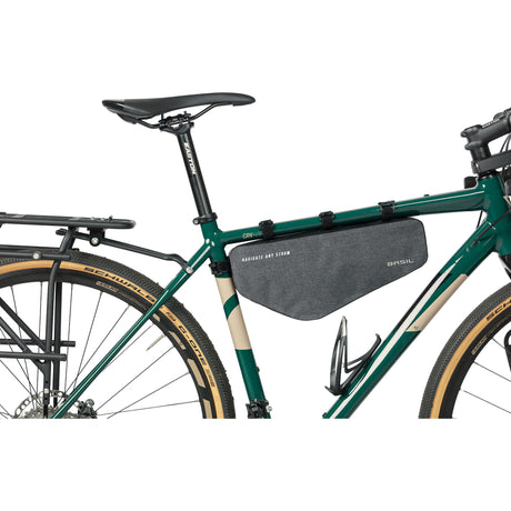 Taška na rám Basil Navigator Storm - nepremokavá taška na bicykel - unisex - čierna