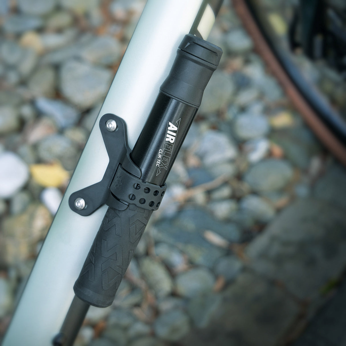 Sks mini pump airflex explorer clik tec 205mm 5bar black silver
