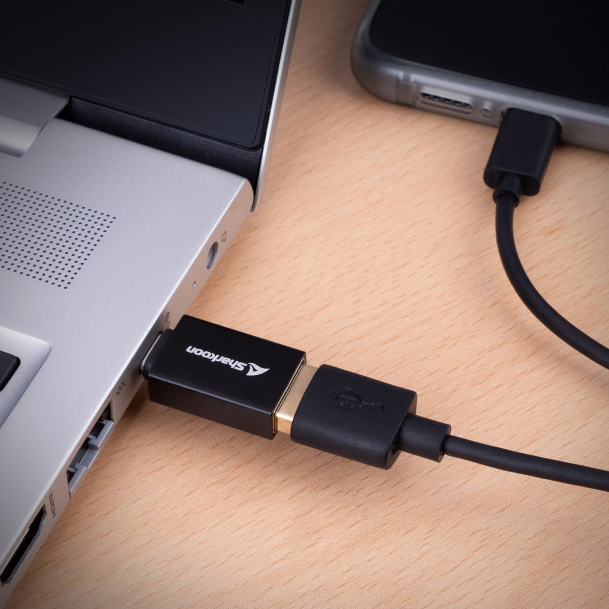 Sharkoon officepal USB-C Adapter (schwaarz)