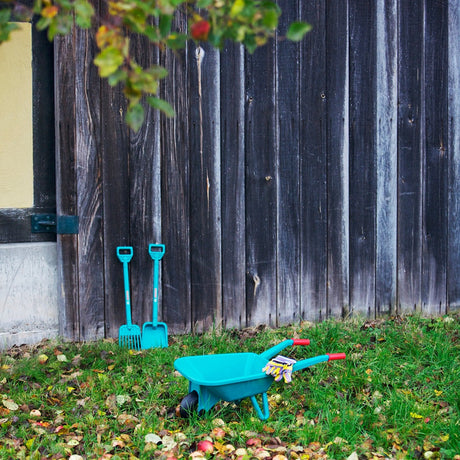 Theo Klein Bosch garden play set with wheelbarrow play equipment (4-piece)