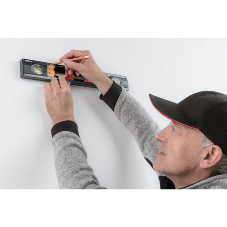 Wiha electrician's spirit level (black)