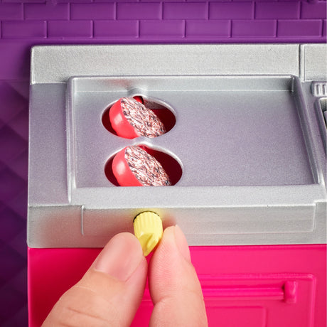 Barbie Fresh 'n' Fun Food Truck Doll Accessories
